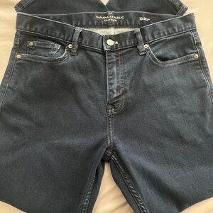 Banana Republic Men's Deep Indigo TRAVELER fit Jeans